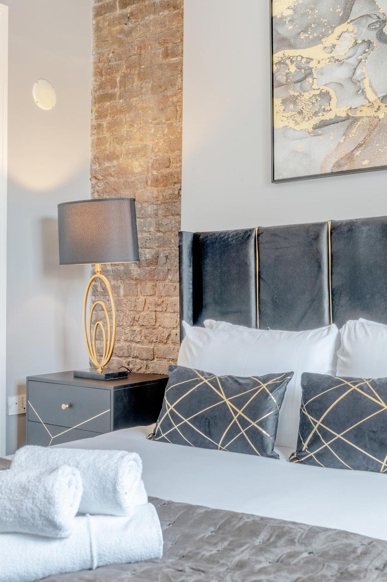 Baker St / Marylebone / Sherlock Holmes 3bed2bath Апартаменты *